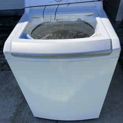 LG Washer Very Clean