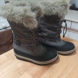 Girl / Lady Size 4 Sorel Waterproof Rain Boots / Snow Boots