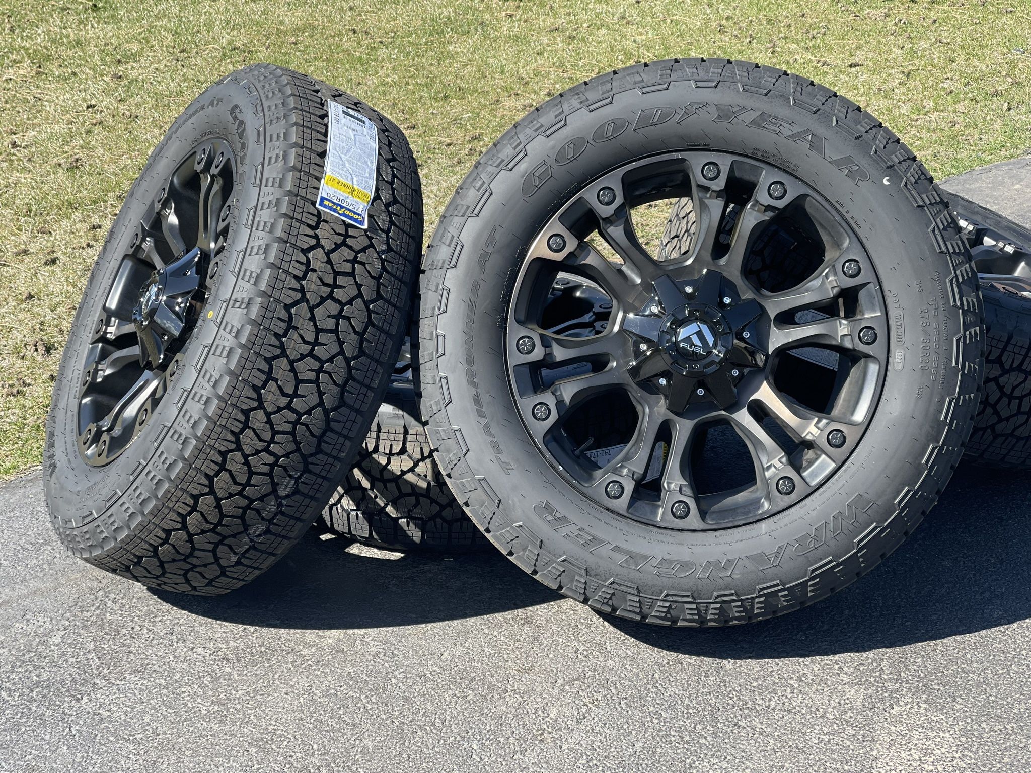 20” Fuel Wheels Dodge Ram 1500 rims 5x5.5 Goodyear A/T tires Toyota Tundra 5x150 275/60R20
