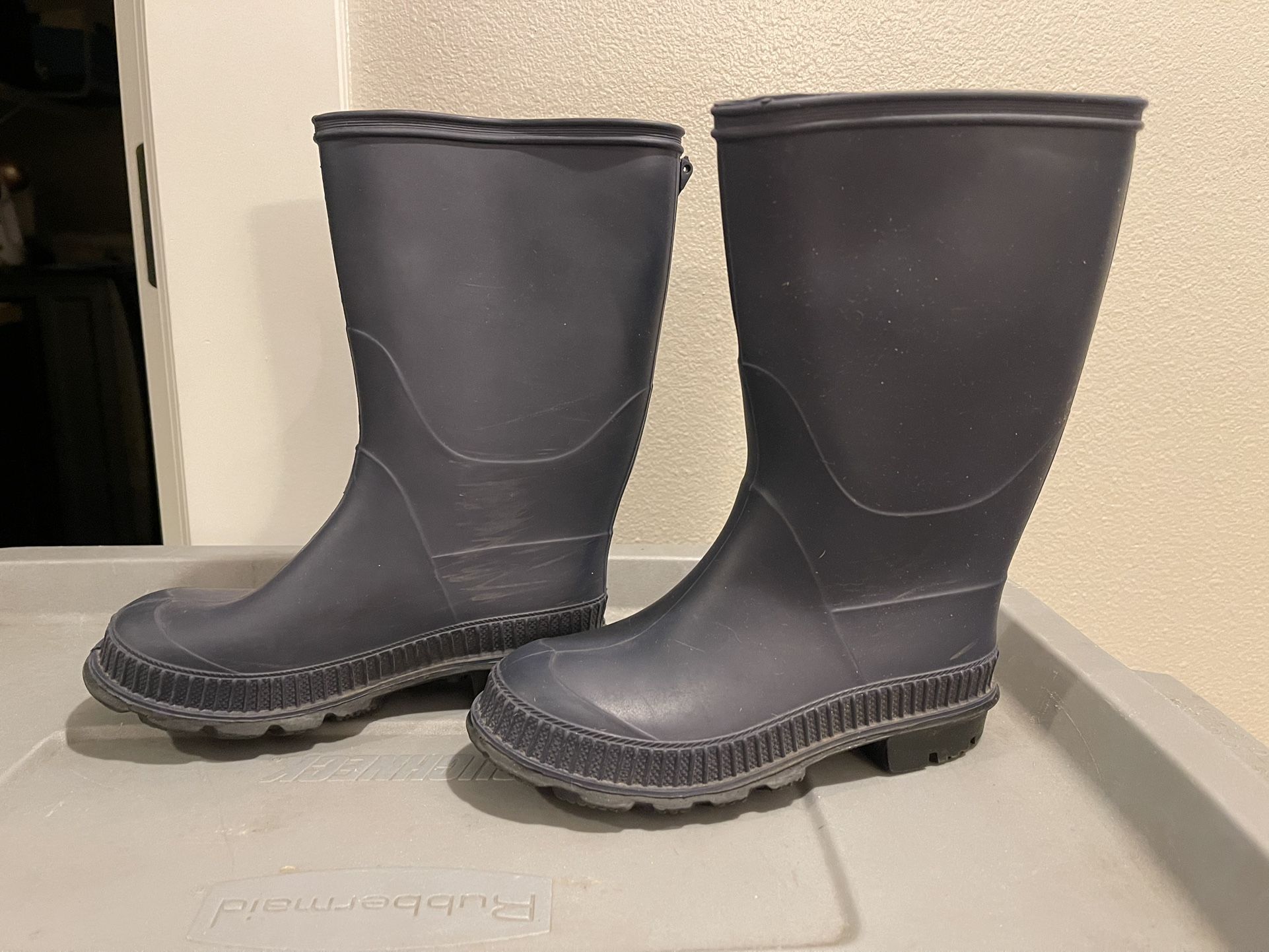 Kids Rain Boots - Size 12