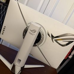 GAMING MONITOR 