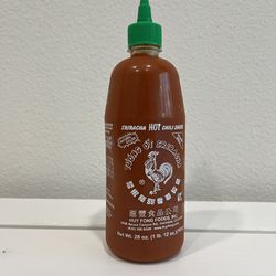 Huy Fong Foods Sriracha Hot Chili Sauce Bottle