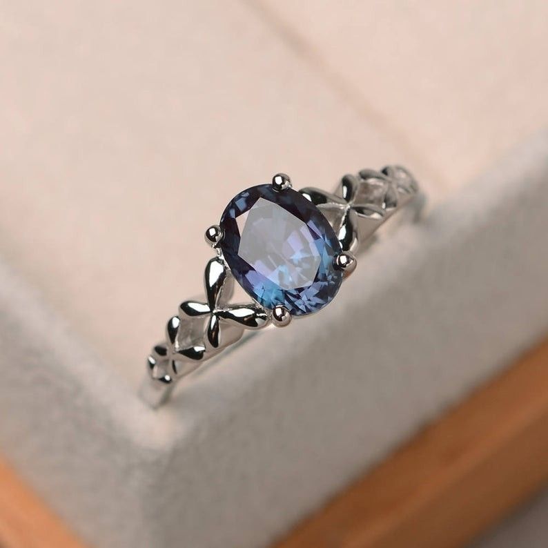 "Casual Cross Anillos Oval Diamond Royal Blue Rings for Women, PD036
 
