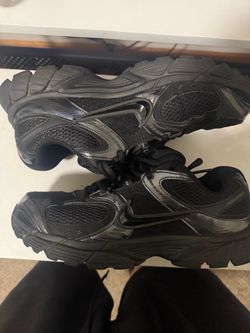 Nike RNR v5 (size 9.5)
