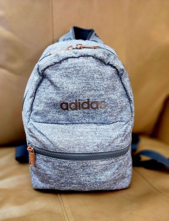 ADIDAS SMALL BACKPACK