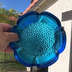 Beautiful Blue Glass Vintage Anchor hocking ashtray $20.00