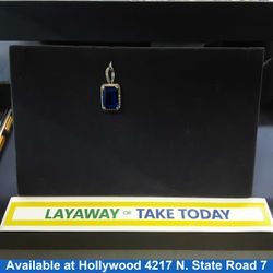Symbol Pendant - White Gold 10k (.417) 4.6 grams