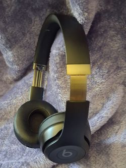 Beats Solo 4