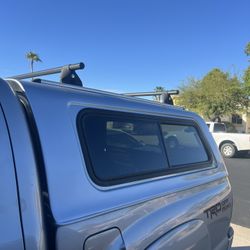 Toyota Tacoma 5’ Bed Camper Shell