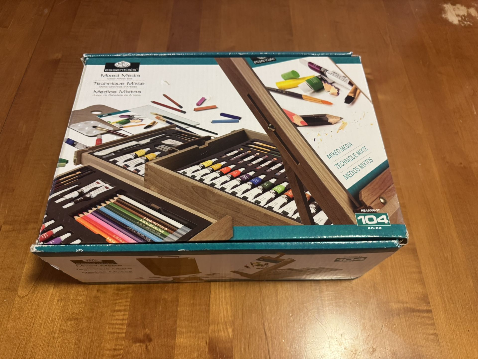 Royal & Langnickel Portable Easel Set