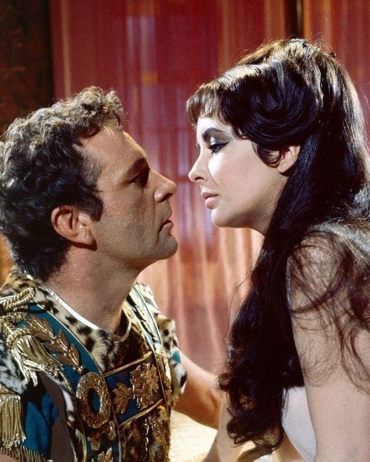 ELIZABETH TAYLOR & RICHARD BURTON-CLEOPATRA PICTURE