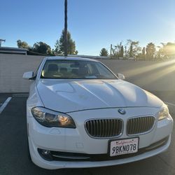 BMW 528i 2011