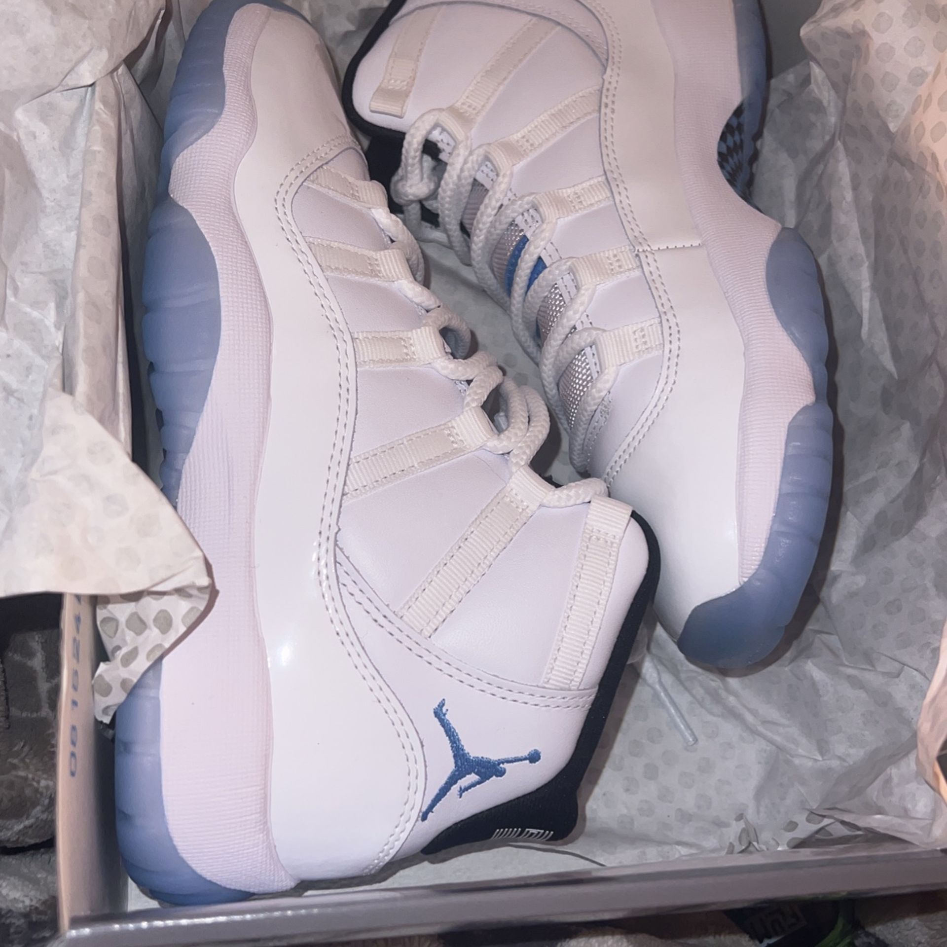 Jordan 11  LEGENDS Size 5y
