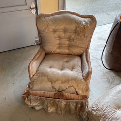 Vintage Ladies Lounging Sofa And Chair