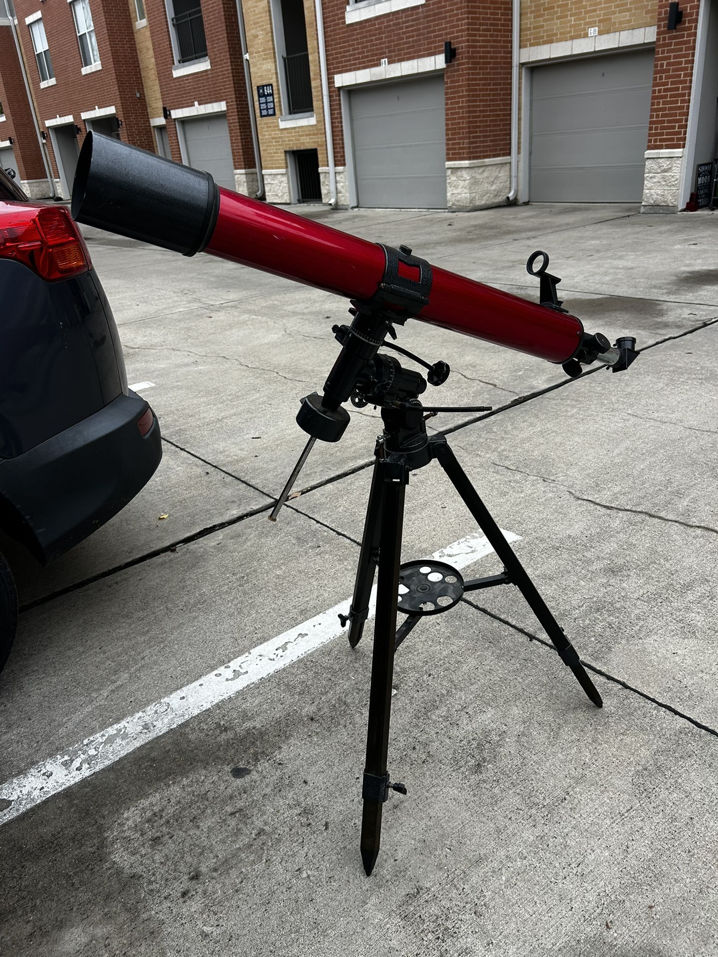 Carson RedPlanet 90mm f/11 Refractor EQ Telescope Digiscoping Kit