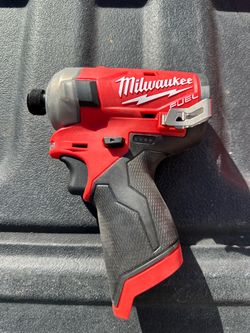 Milwaukee M12 FUEL SURGE 1/4” Hydraulic Impact Driver