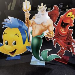 18” Disney Character Stands (Set Only) 