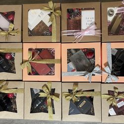 Colognes & Fragances Women/Men Gift Set 🎁🎄💝👌⭐️⭐️⭐️⭐️⭐️Ask For Price ⬇️Dm $$