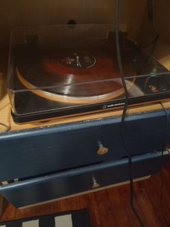 Audio Technica LP70X Turntable
