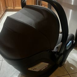 UppaBaby Car Seat 🩶