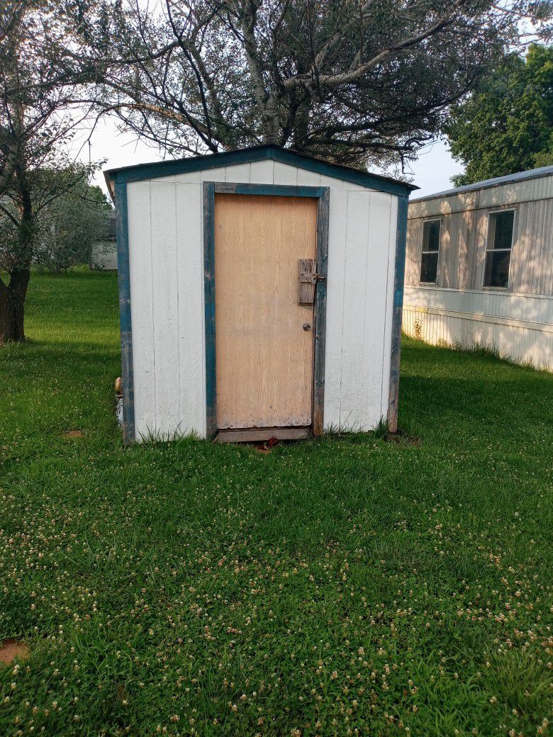 Storage Shed,Green&White 8ft. By 10in. Fully Insallated Sheet Rock And Rear View Window As Well, All Electricals Are Hooked Up Must Sell Fast Asap!!!!