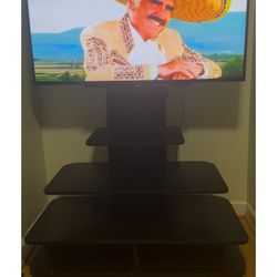 Mesita Con.  la TV 