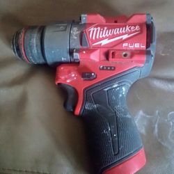 12v Hammer Drill  Milwaukee 