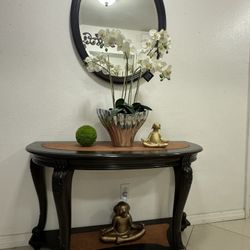 Entry Table And Mirror 