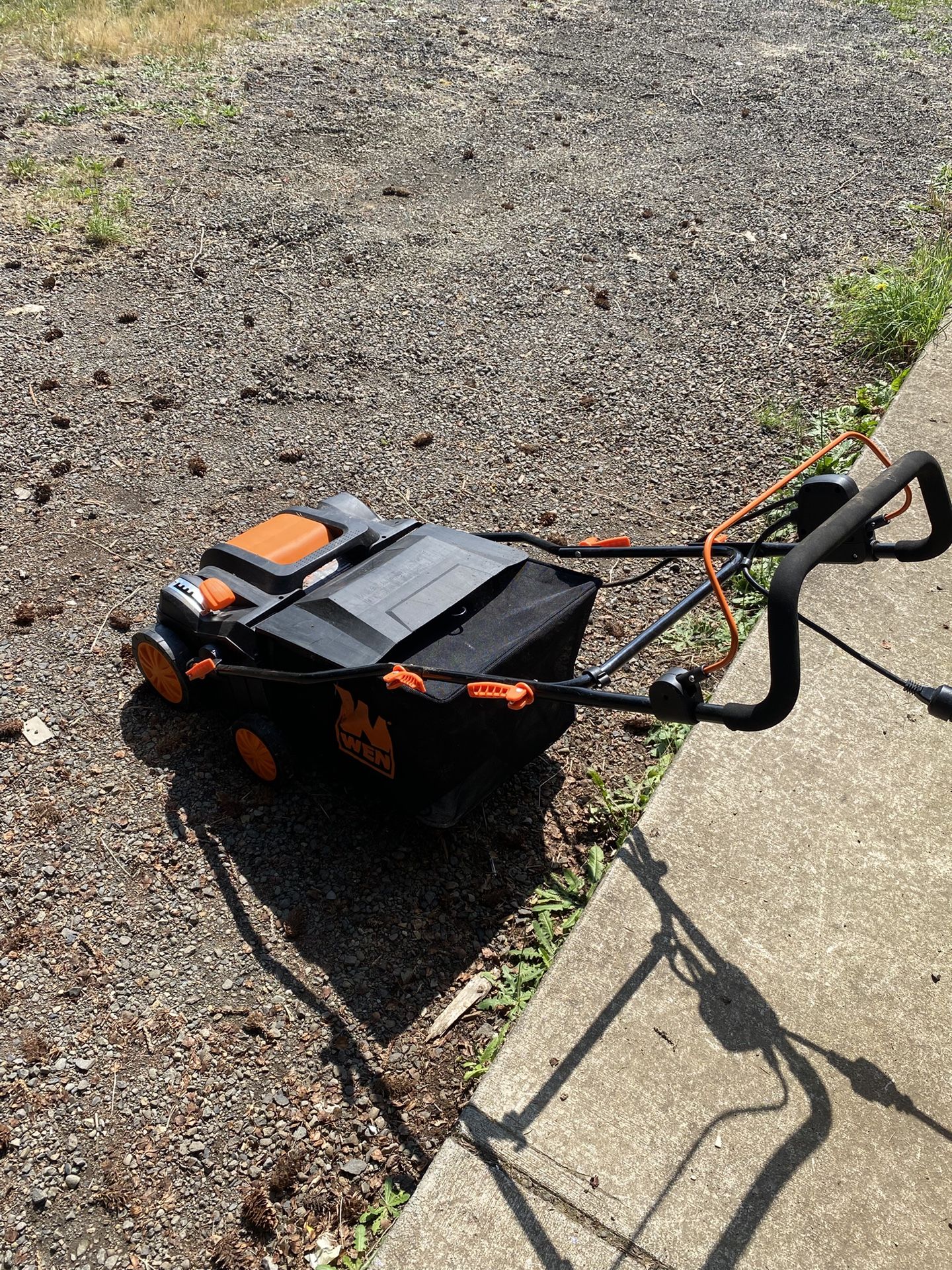 16 in. 15 Amp 2-in-1 Electric Dethatcher and Scarifier with Collection Bag