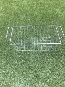Wire basket