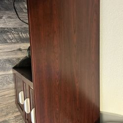 Free Desk Pick Up Today 