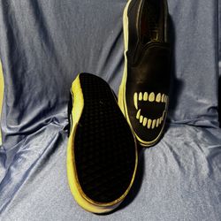 Vans Vampire Slip-Ons – Limited Edition Halloween Style 🩸🖤