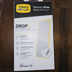 OtterBox AMPLIFY GLASS ANTIMICROBIAL PRIVACY Screen Protector for iPhone 15

