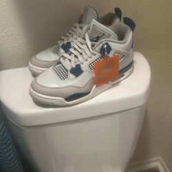 Jordan Retro 4 $120