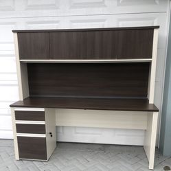 Bestar Prestige -  Desk with Pedestal and Hutch with lock/  key