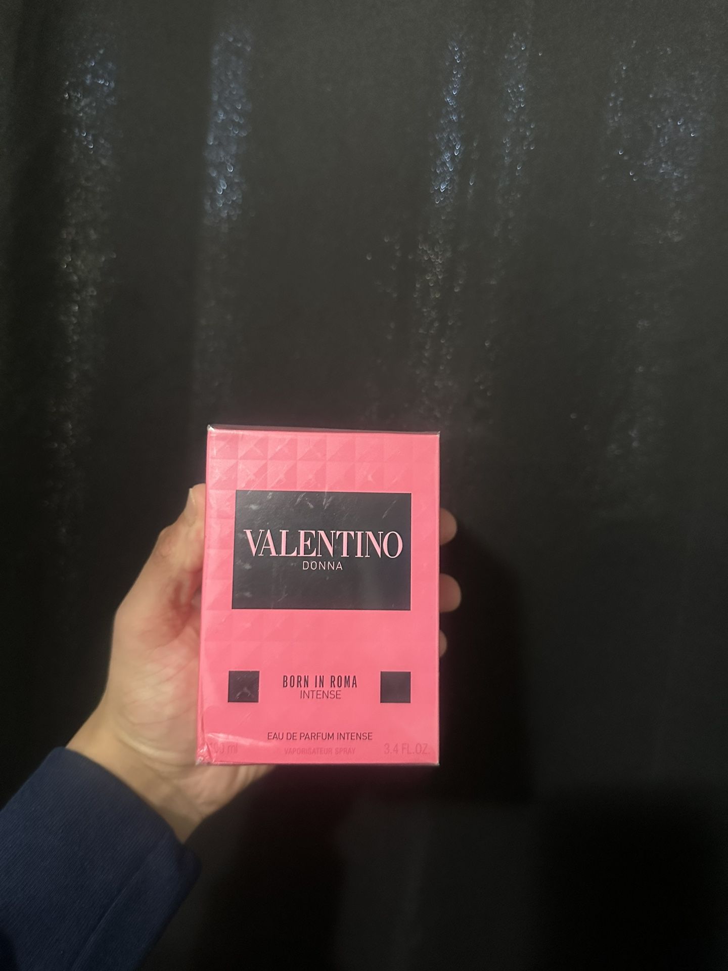 Valentino Donna Born In Roma
