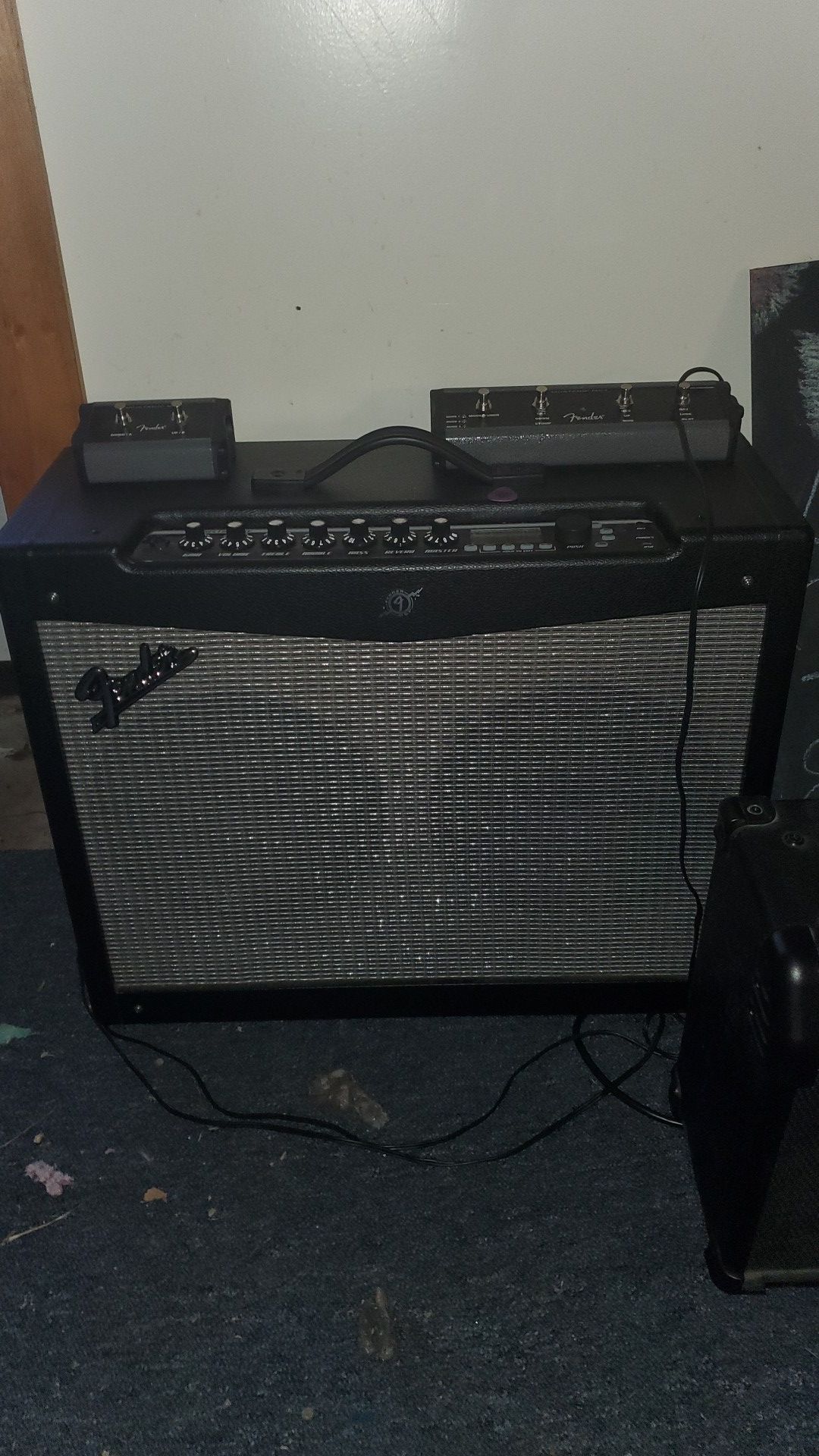 Fender Mustang IV 2x12 amp w/ footswitches