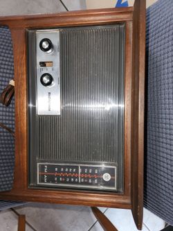  Westinghouse Vacuum Tube Radio.