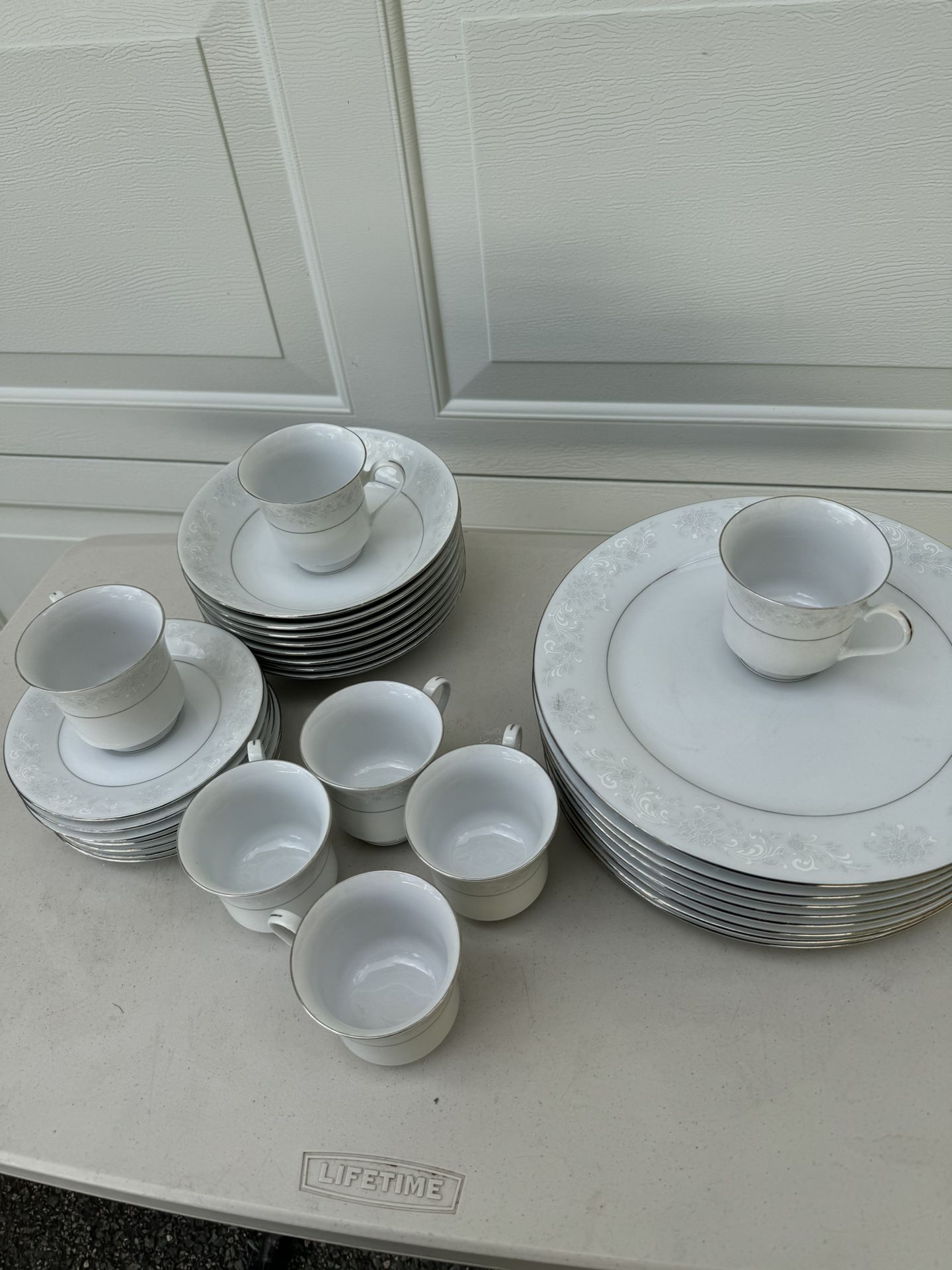 China Pearl Fine China Annie