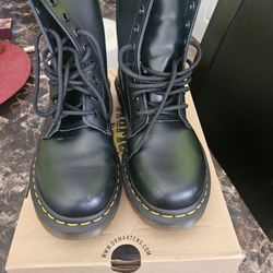 Dr Martens 