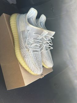 YEEZY YESHAY SIZE 10 Used Lightly 