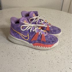 Nike Kyrie 7 Basketball Shoes In Purple Size 4.5y