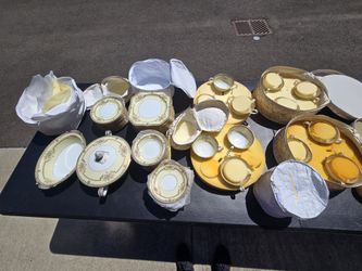 VINTAGE  (60) PIECE NORITAKE CHINA #3983GOLDFler  P