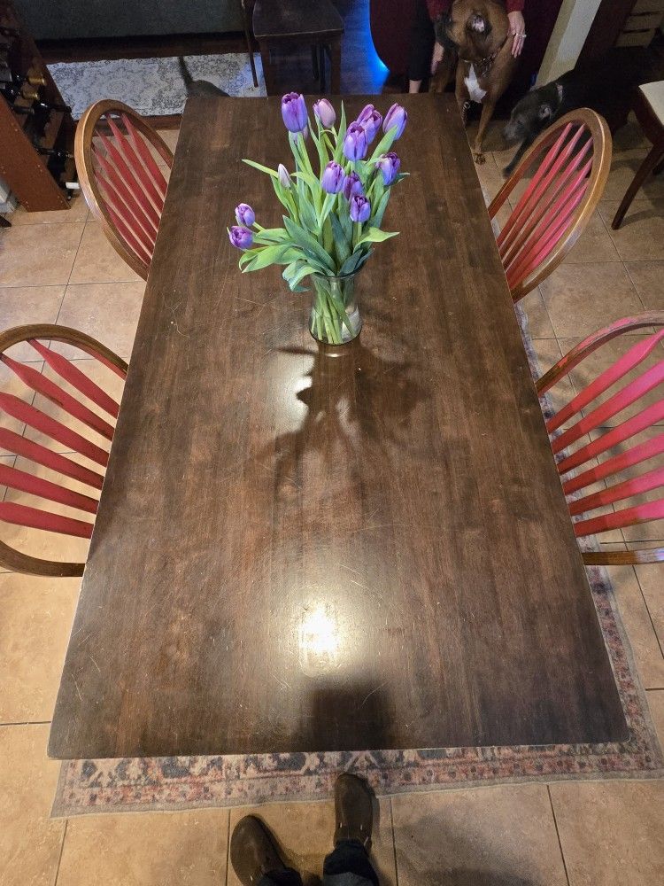 Dining Room Table And 4 Chairs