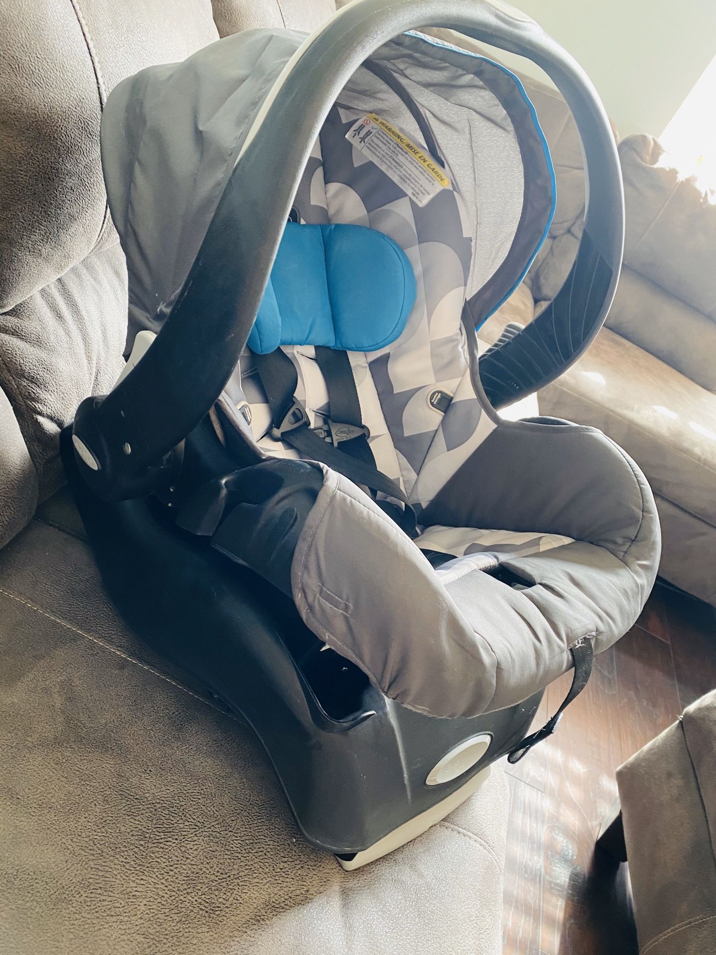 Evenflo infant car seat