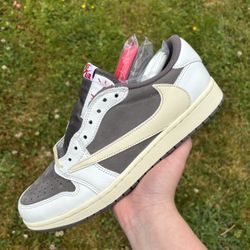 Jordan 1 Low Travis Scott Reverse Mocha 
