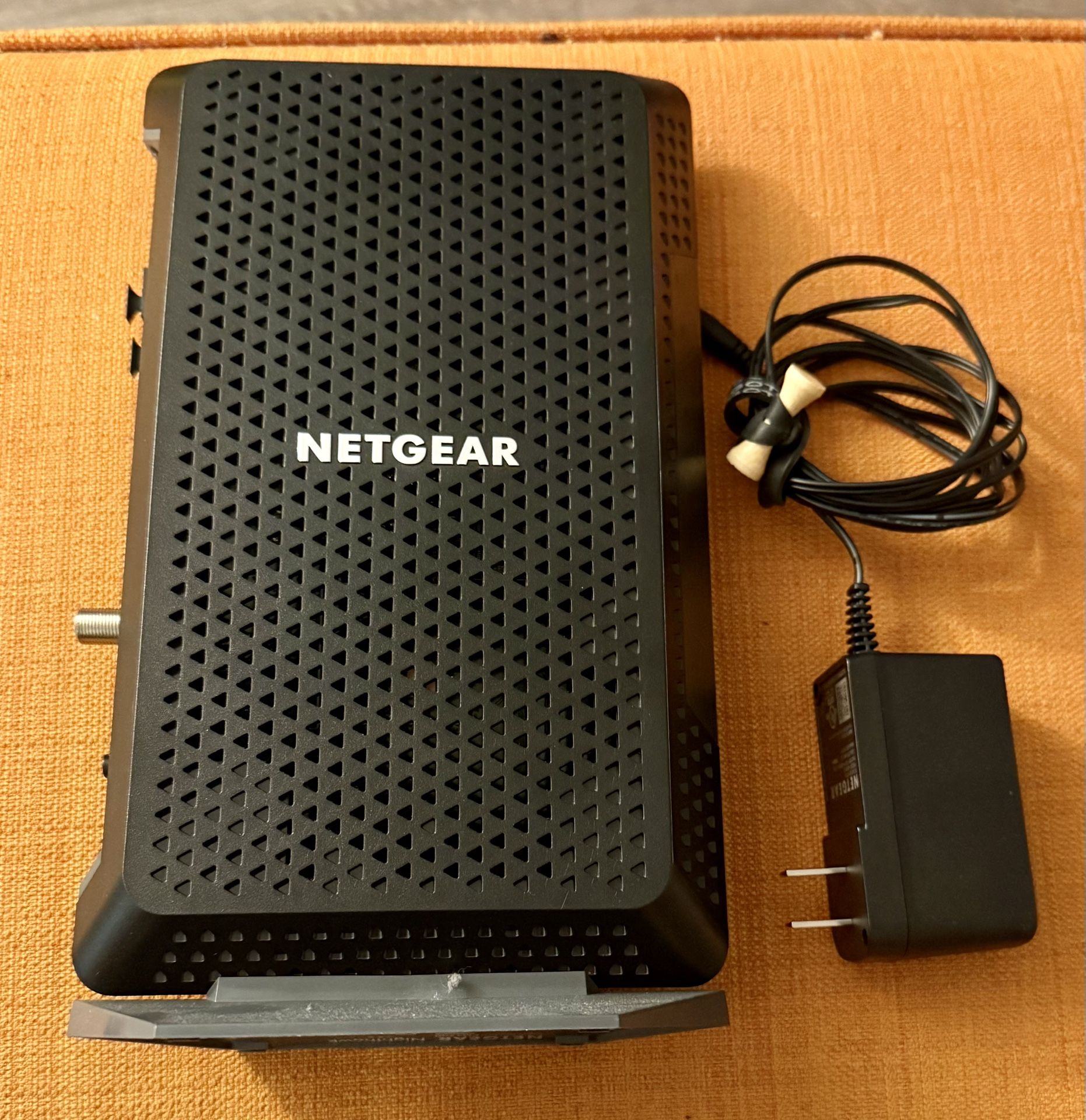 NETGEAR Nighthawk Cable Modem CM1200