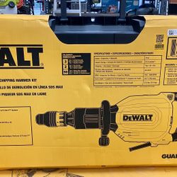 DEWALT D25911K 27 Lbs. SDS MAX Inline Chipping Hammer Kit
