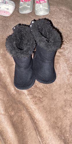 Baby shoes
