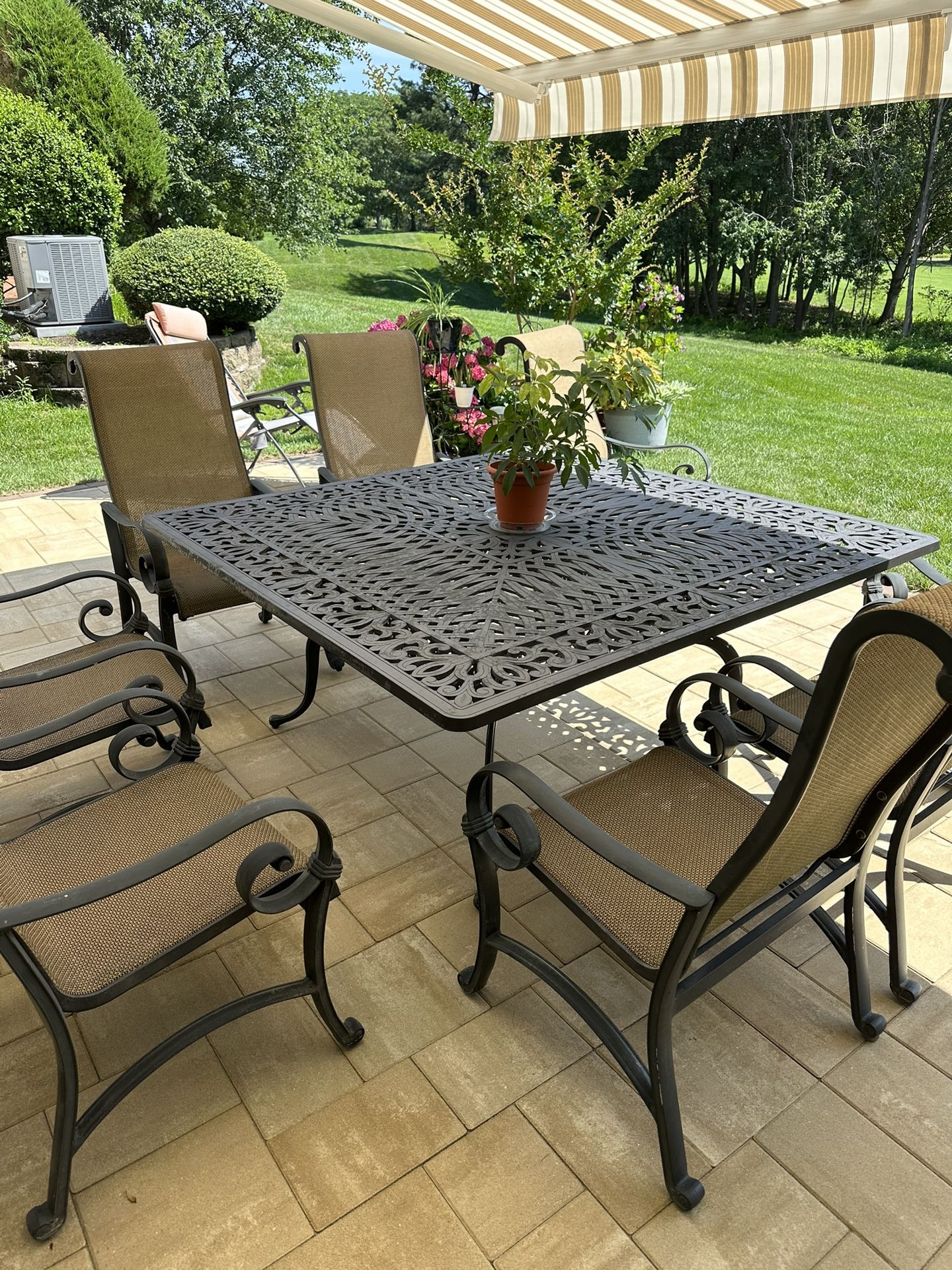 Fortunoff Backyard 8 Chair Outdoor Dining Set